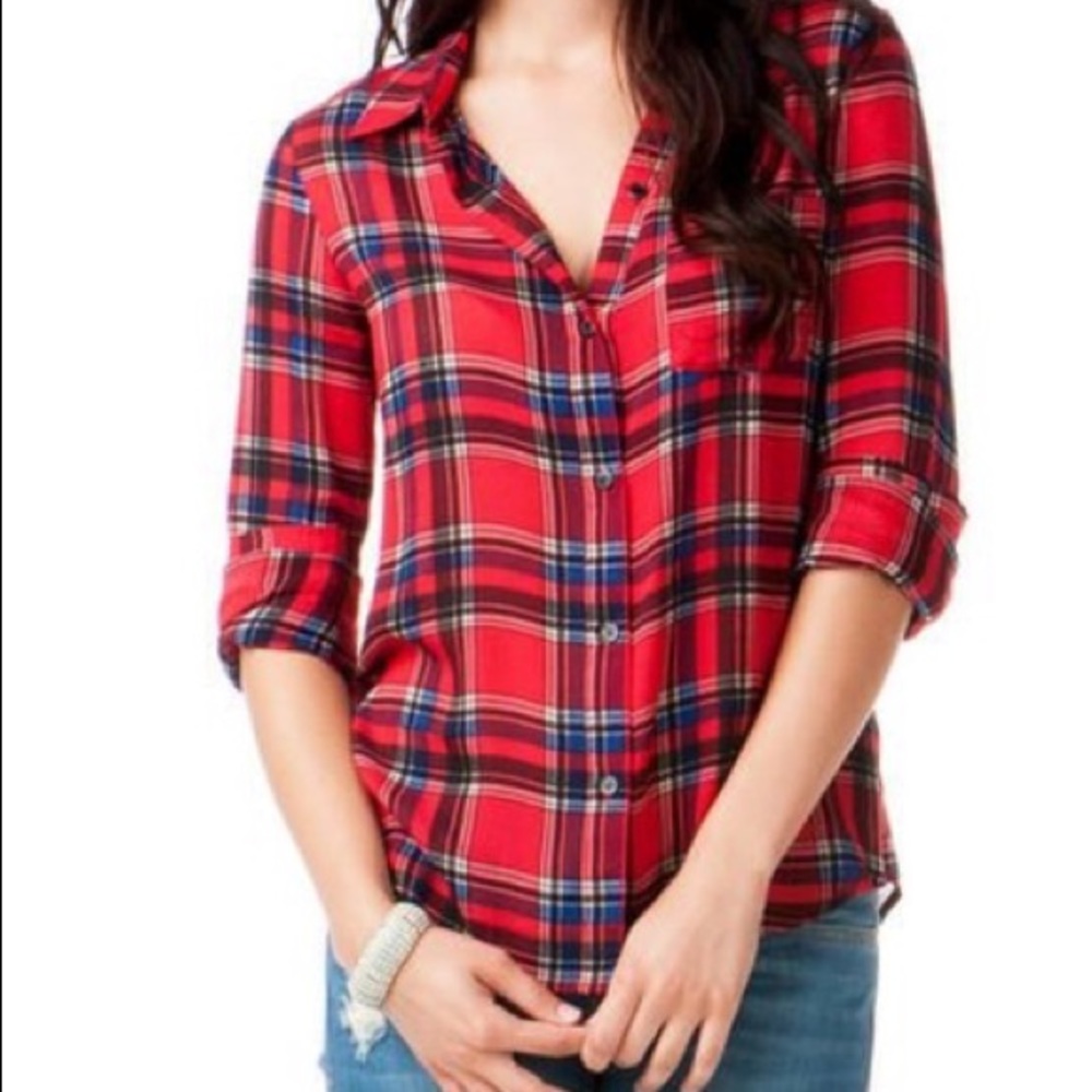 NWT Women’s Button Up Shirt, Small